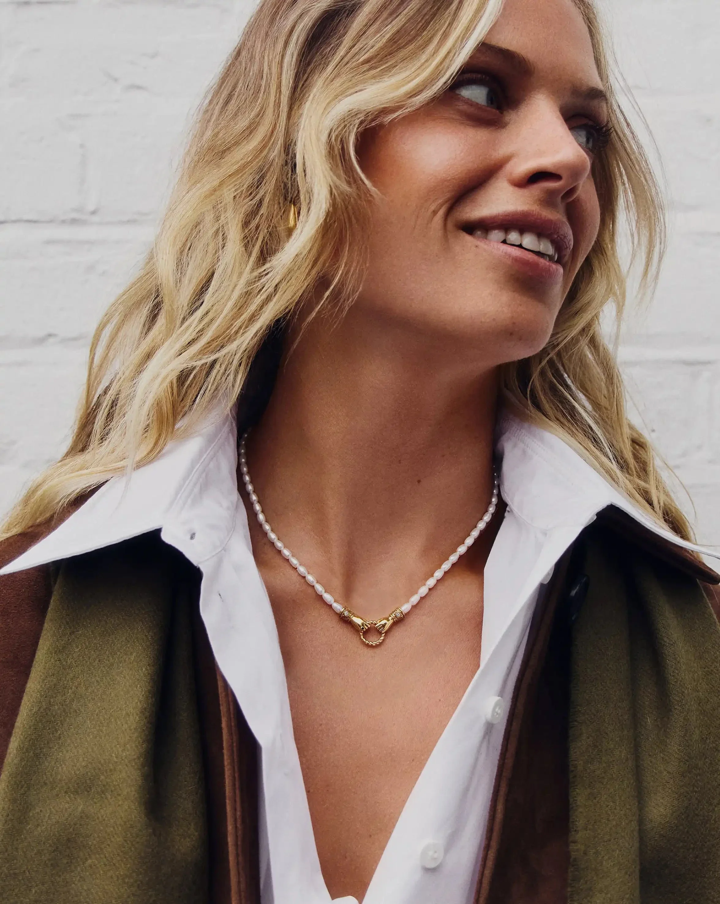 Harris Reed In Good Hands Pearl Pendant Necklace | 18k Gold Plated/Pearl & Black Onyx - Image 6