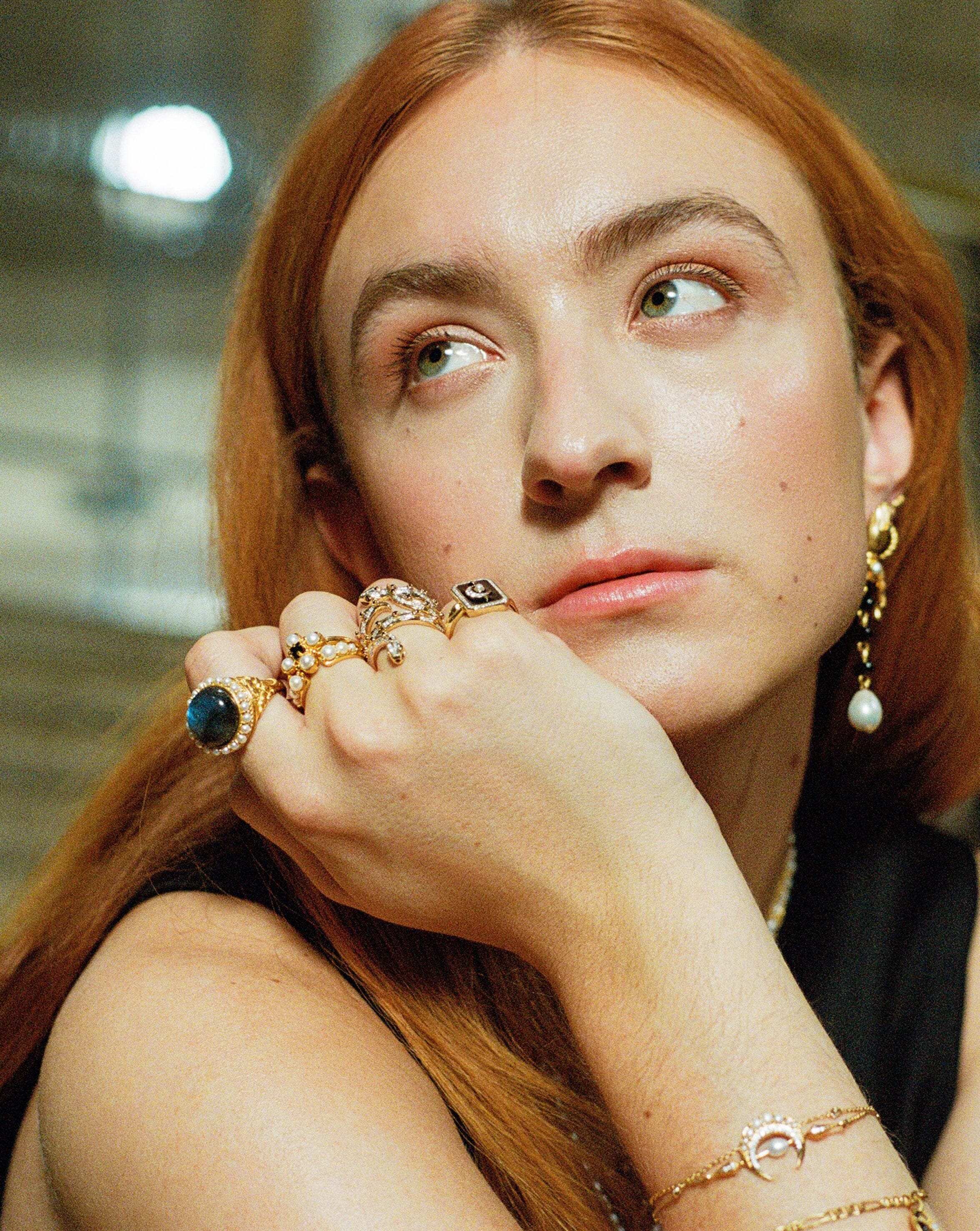 Harris Reed Labradorite Cocktail Ring | 18k Gold Plated/Pearl & Labradorite Rings - Image 3
