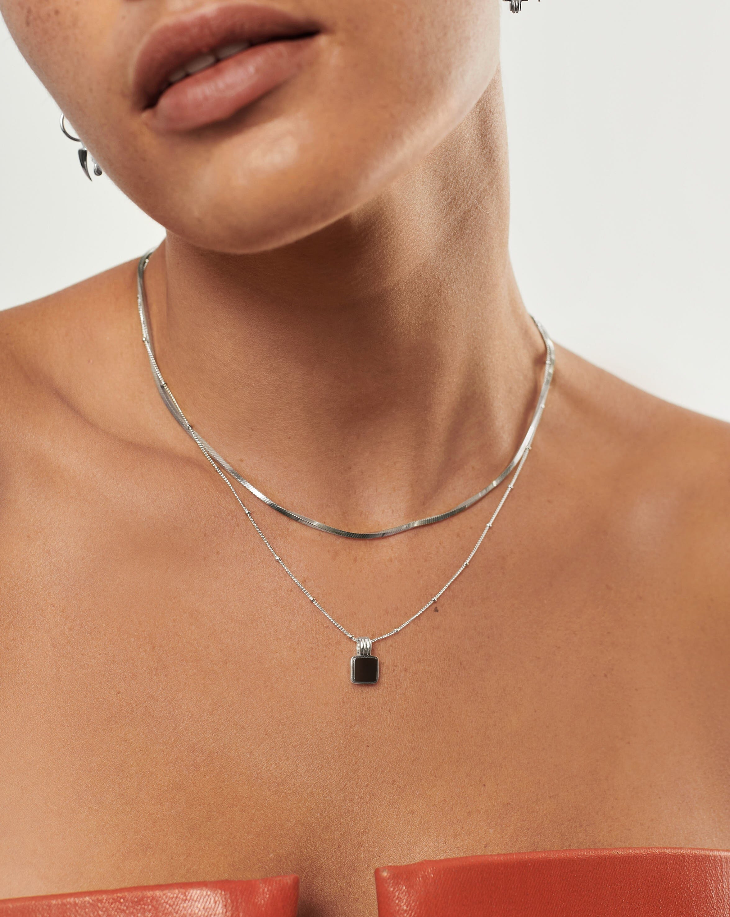 Iconic Lucy Williams Black Onyx Necklace Set - Image 3