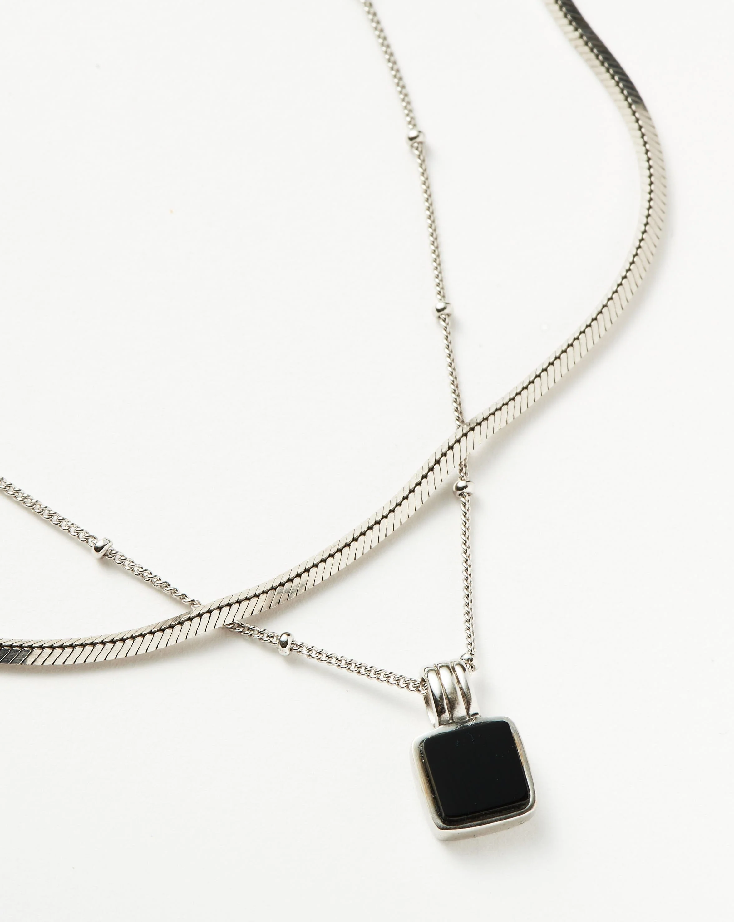Iconic Lucy Williams Black Onyx Necklace Set - Image 4