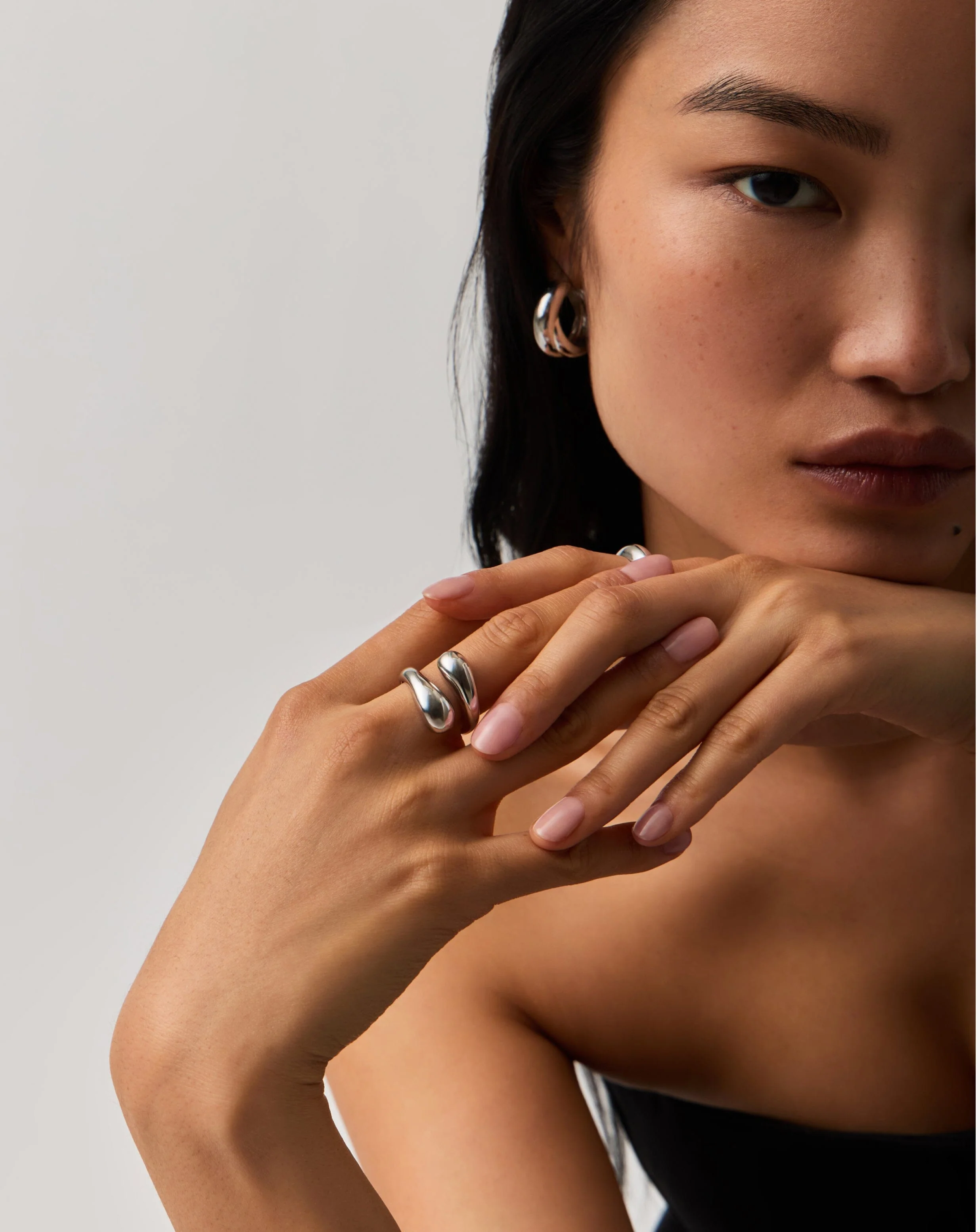 Savi Sculptural Crossover Ring | Sterling Silver - Image 3