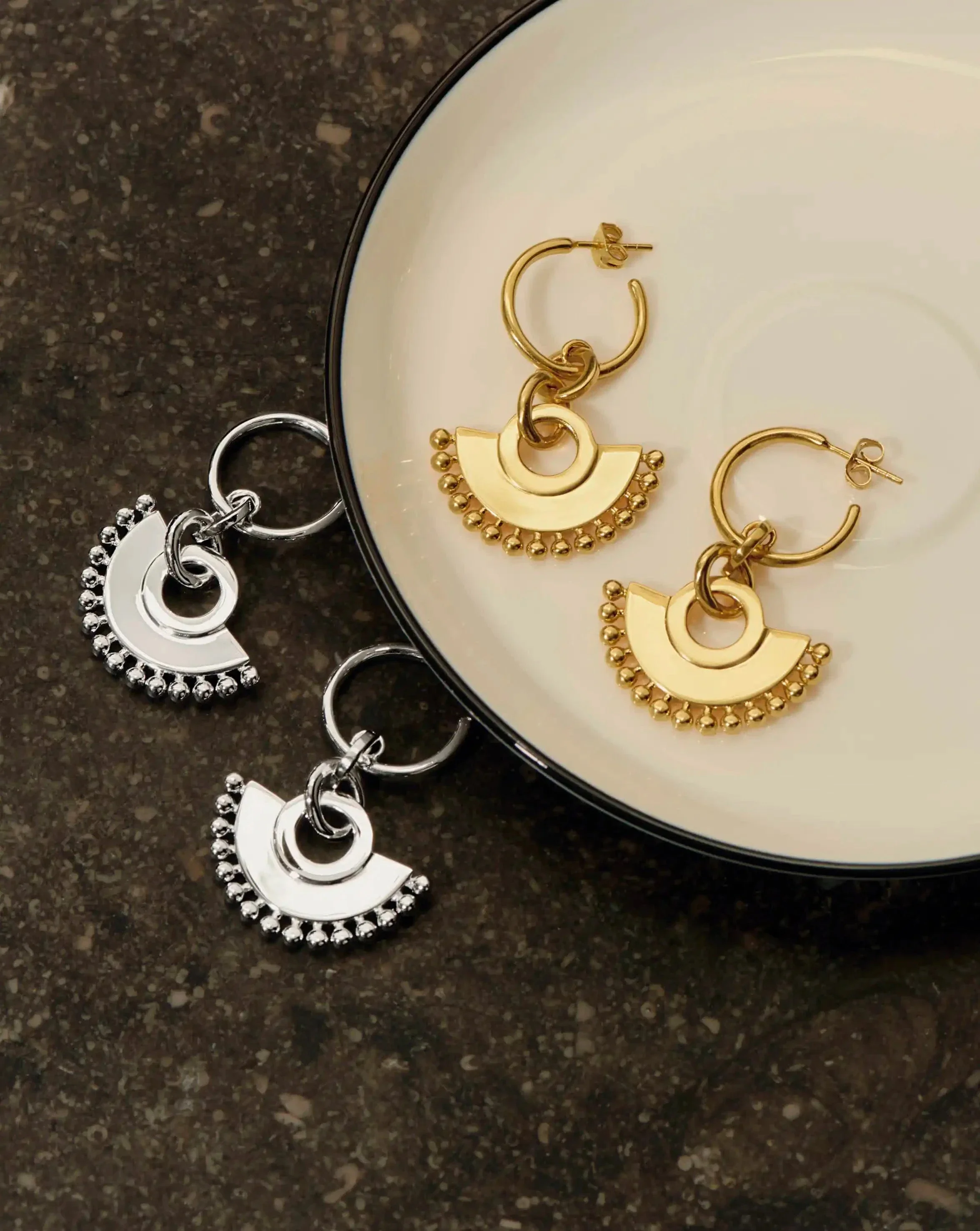 Zenyu Fan Chandelier Hoop Earrings - Image 5